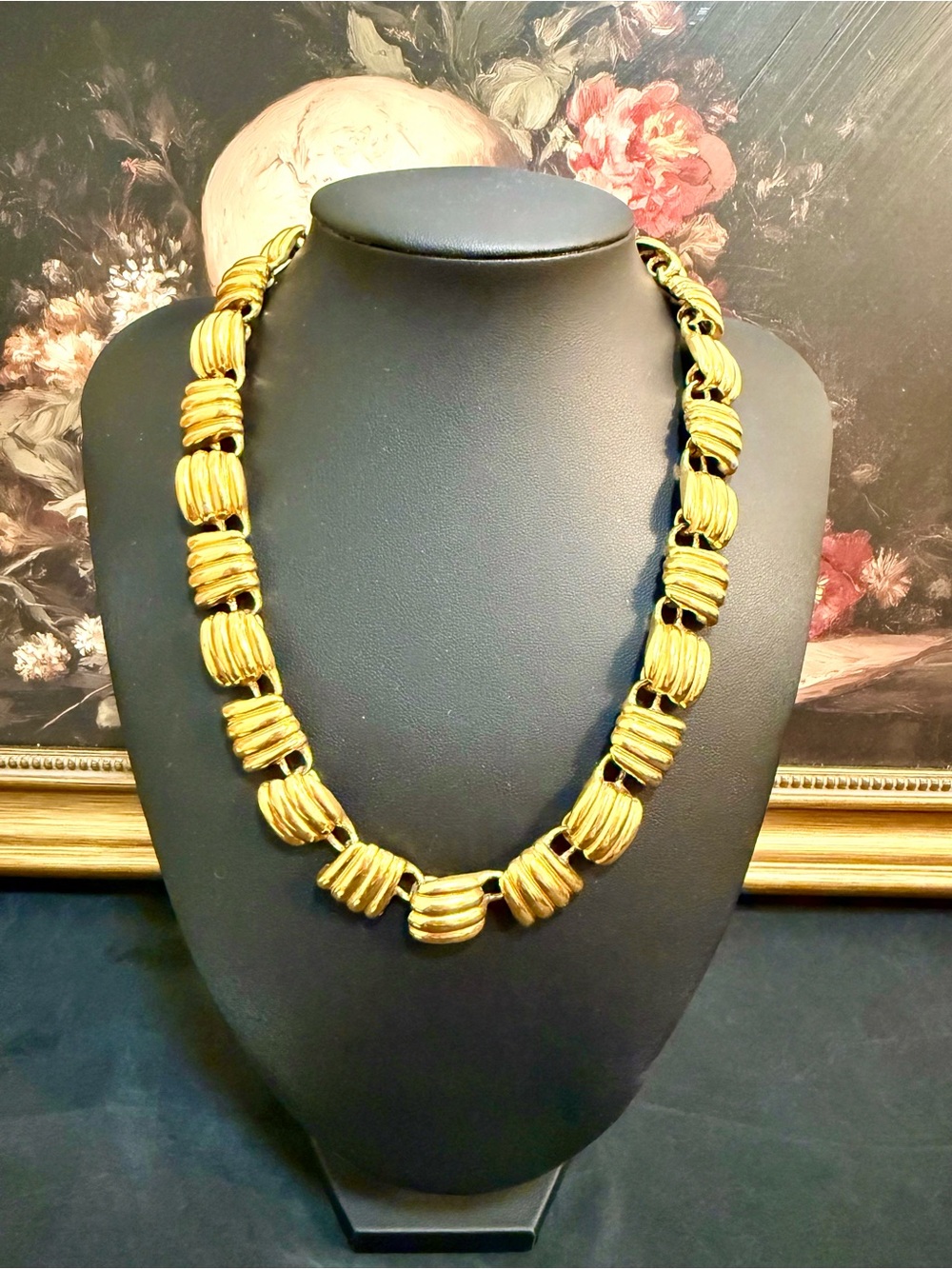 Vintage Anne Klein Chunky Gold Toned Statement Necklace 💛